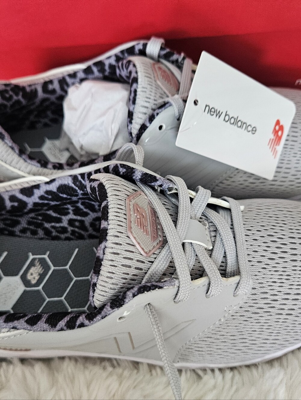 New In Box New Balance Womens Fresh Foam Breathe Golf Shoes - Light Grey Sz 6 - Picture 8 of 13